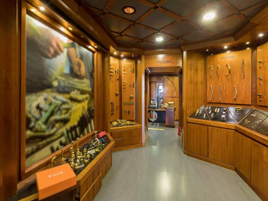 Immagine 11 di Negozio in vendita  in Via XX Settembre, N. 17 a Sora