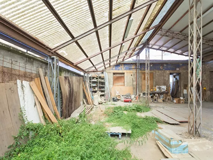 Immagine 30 di Negozio in vendita  in Via XX Settembre, N. 17 a Sora