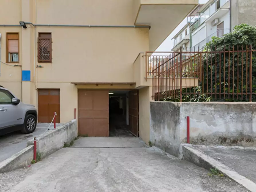 Immagine 8 di Cantina in vendita  in Viale Michelangelo, N. 1752 a Palermo