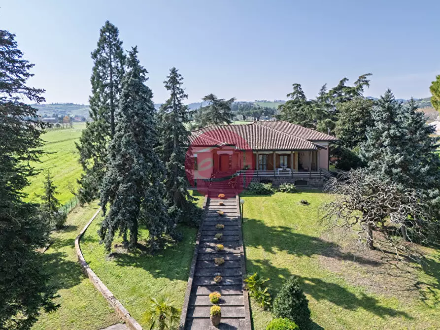 Immagine 3 di Villa in vendita  a Cesena