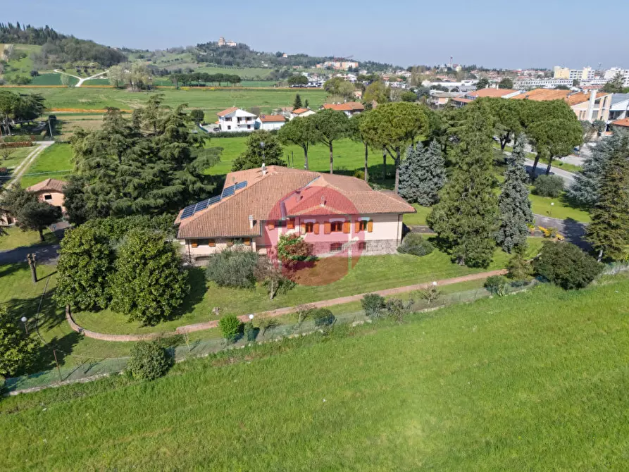 Immagine 5 di Villa in vendita  a Cesena