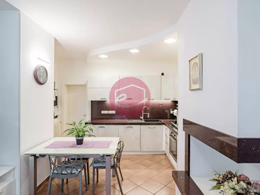 Immagine 15 di Villa in vendita  a Cesena