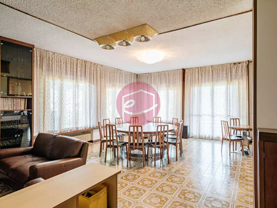 Immagine 29 di Villa in vendita  a Cesena