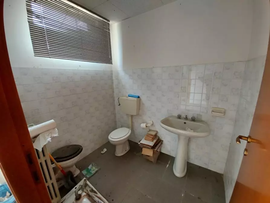 Immagine 8 di Cantina in vendita  in via Sella, N. 39 a Quaregna Cerreto