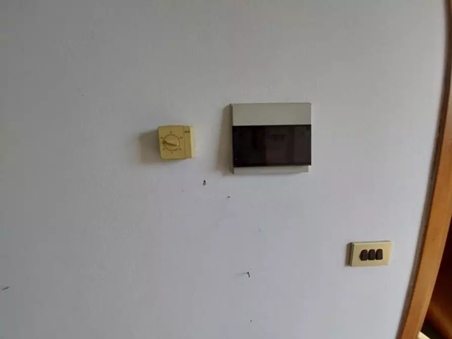 Immagine 18 di Cantina in vendita  in via Sella, N. 39 a Quaregna Cerreto