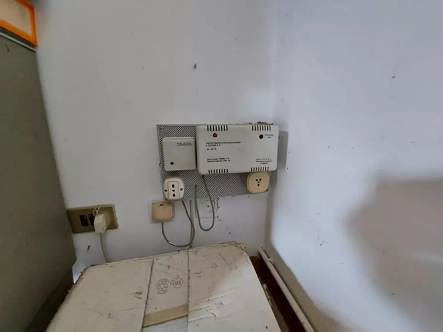 Immagine 22 di Cantina in vendita  in via Sella, N. 39 a Quaregna Cerreto