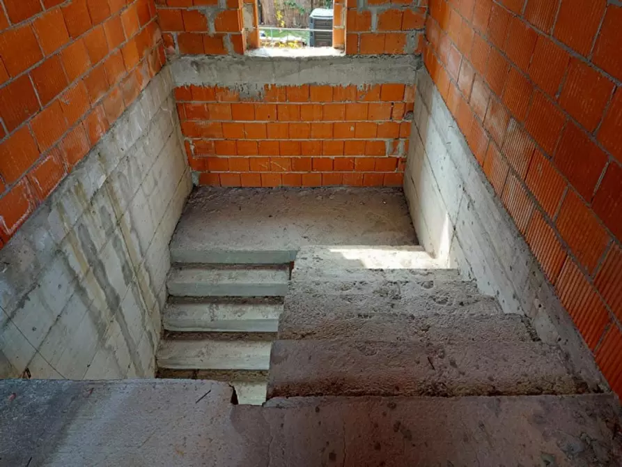 Immagine 17 di Palazzo in vendita  in via Ravizzone, N. snc a Vigliano Biellese