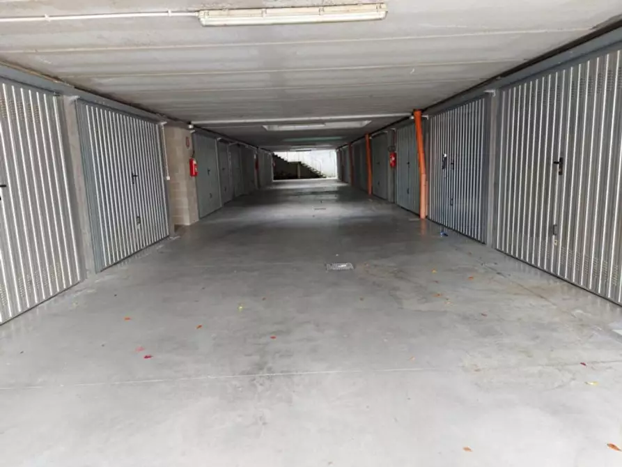 Immagine 6 di Posto auto in vendita  in via Ravizzone, N. 11 a Vigliano Biellese