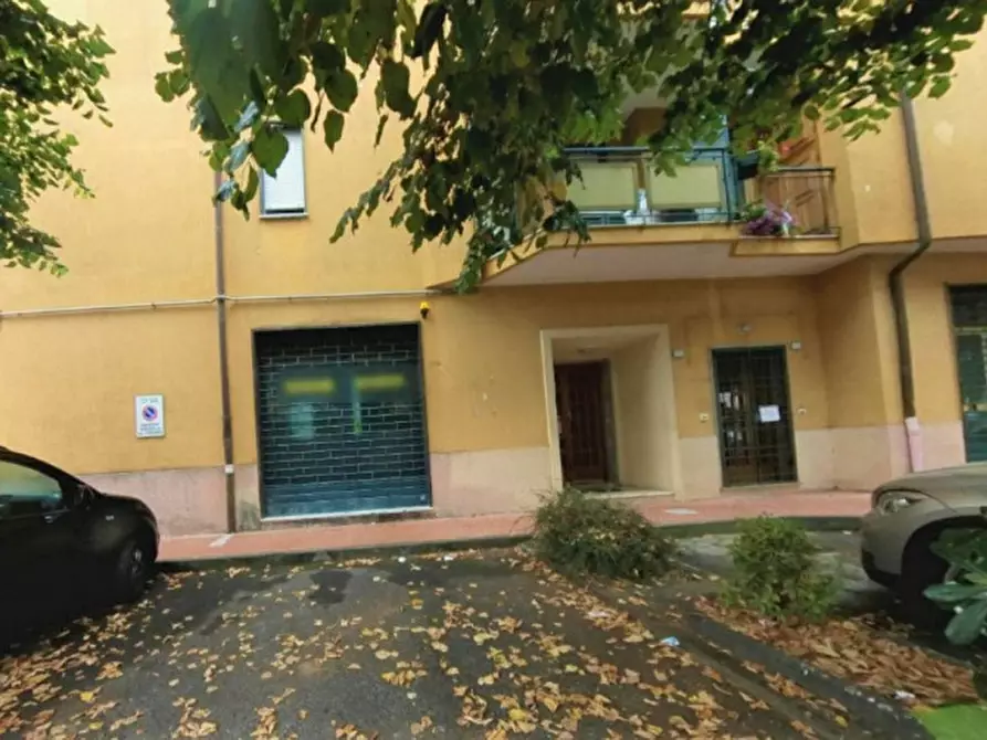 Immagine 2 di Negozio in vendita  in Via Don Mariano Clerici, N. 3 a San Lorenzo Al Mare