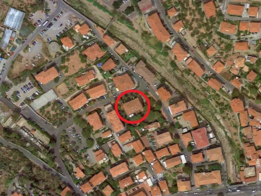 Immagine 13 di Negozio in vendita  in Via Don Mariano Clerici, N. 3 a San Lorenzo Al Mare