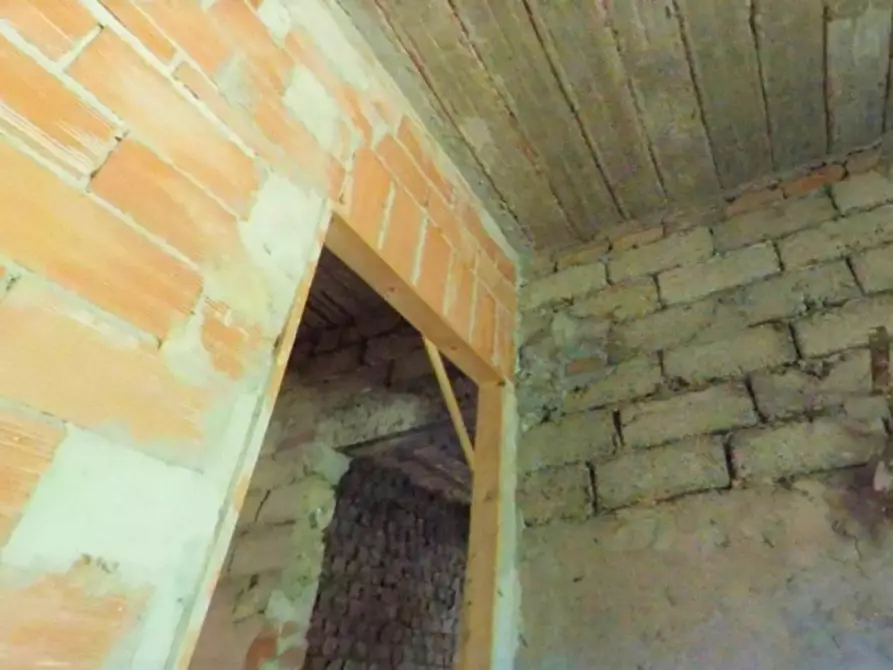 Immagine 12 di Rustico / casale in vendita  in Via Trieste, N. snc a Pietrabruna