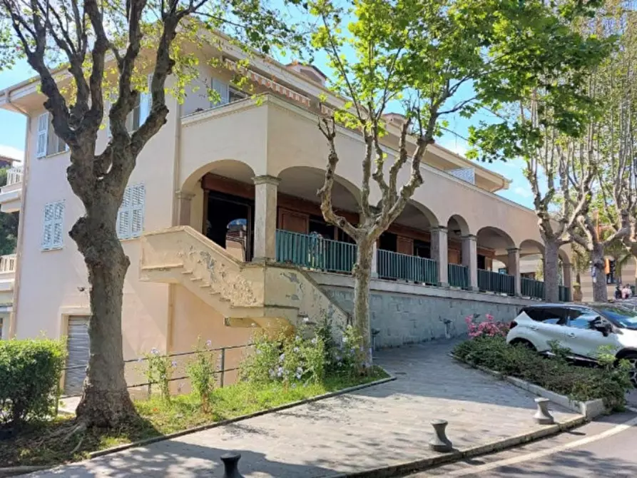 Immagine 10 di Negozio in vendita  in Via Carlo Sclavi, N. 6 a San Lorenzo Al Mare