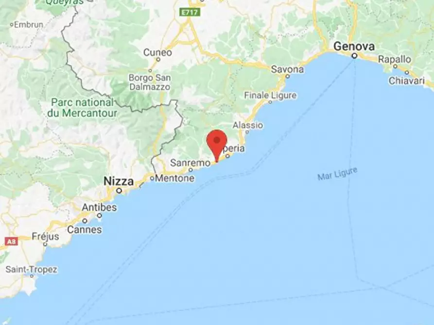 Immagine 13 di Negozio in vendita  in Via Carlo Sclavi, N. 6 a San Lorenzo Al Mare