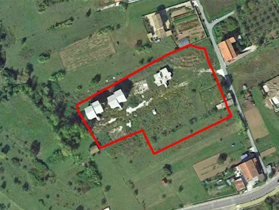 Immagine 1 di Terreno in vendita  in Loc. Nunziatella, N. snc a Isernia