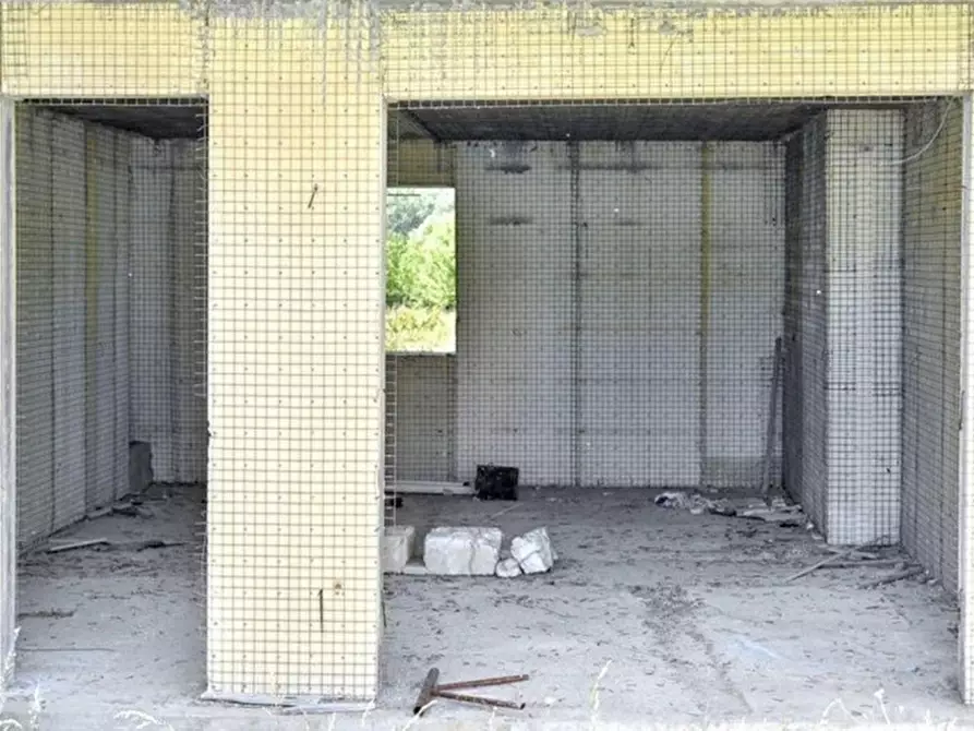 Immagine 8 di Terreno in vendita  in Loc. Nunziatella, N. snc a Isernia
