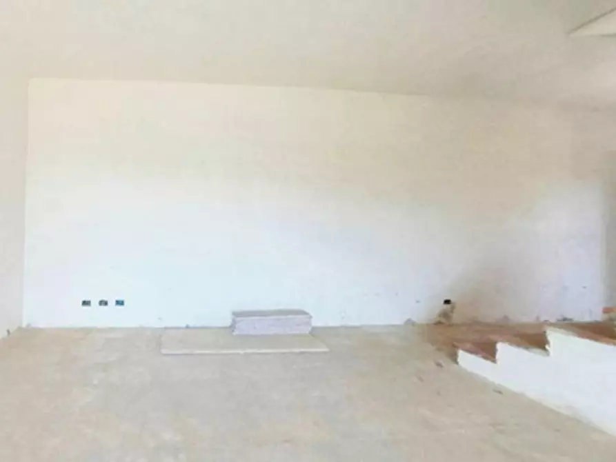 Immagine 3 di Villetta a schiera in vendita  in Via Sannicandro Garganico, N. 49 a Roma