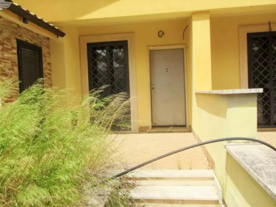 Immagine 8 di Villetta a schiera in vendita  in Via Sannicandro Garganico, N. 49 a Roma