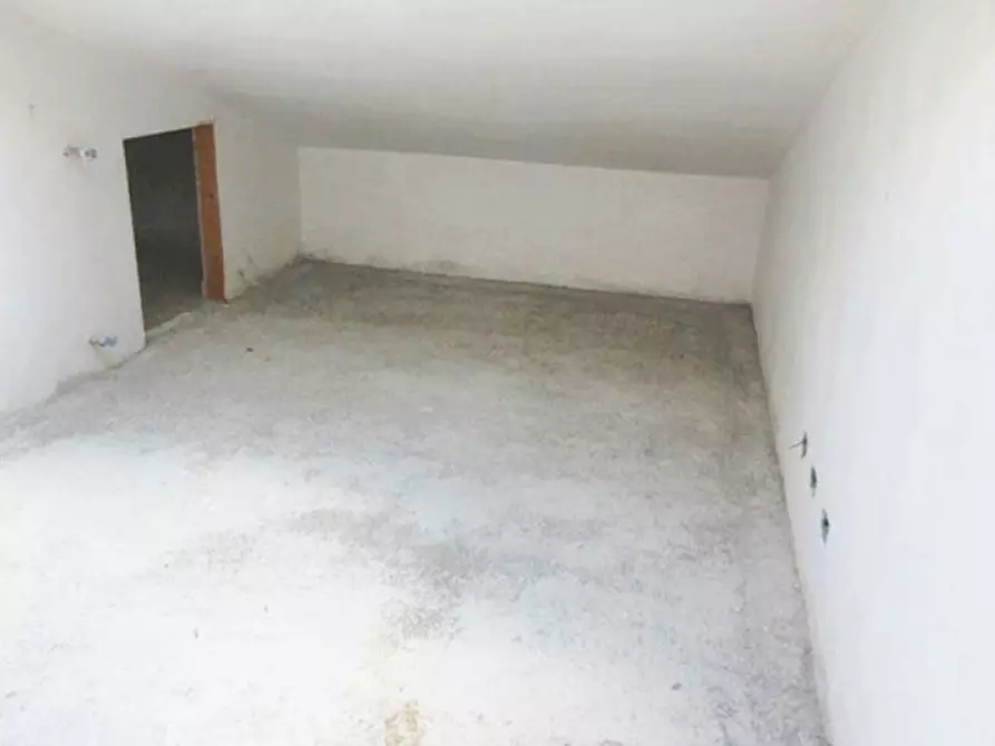 Immagine 13 di Villetta a schiera in vendita  in Via Sannicandro Garganico, N. 49 a Roma