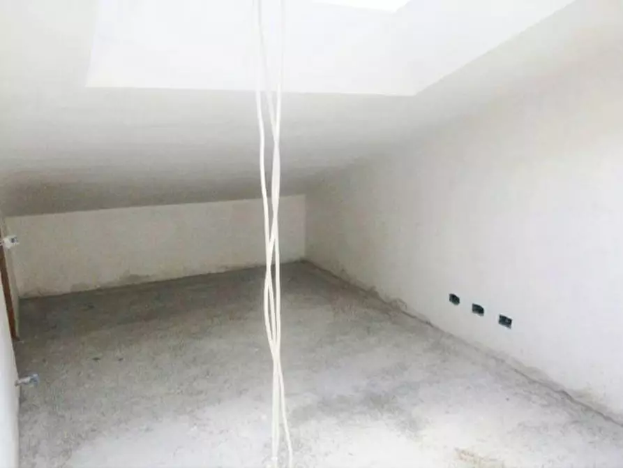 Immagine 14 di Villetta a schiera in vendita  in Via Sannicandro Garganico, N. 49 a Roma