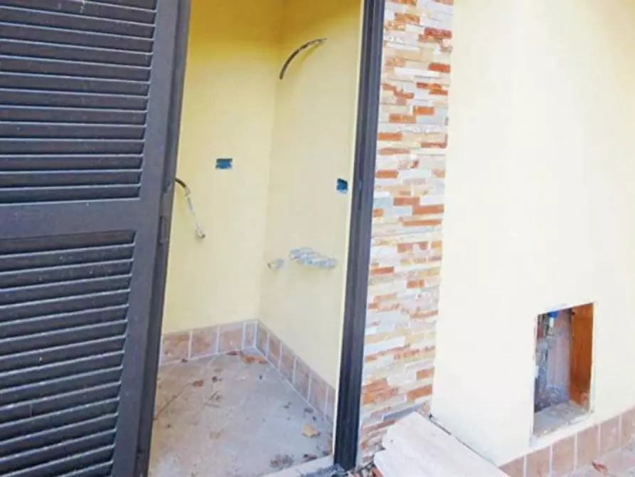 Immagine 16 di Villetta a schiera in vendita  in Via Sannicandro Garganico, N. 49 a Roma