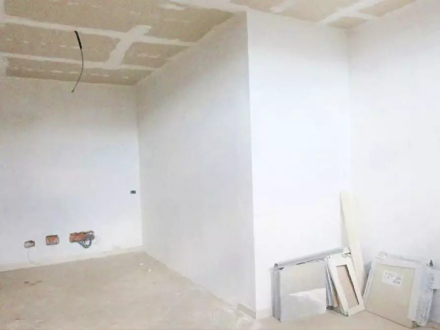 Immagine 22 di Villetta a schiera in vendita  in Via Sannicandro Garganico, N. 49 a Roma