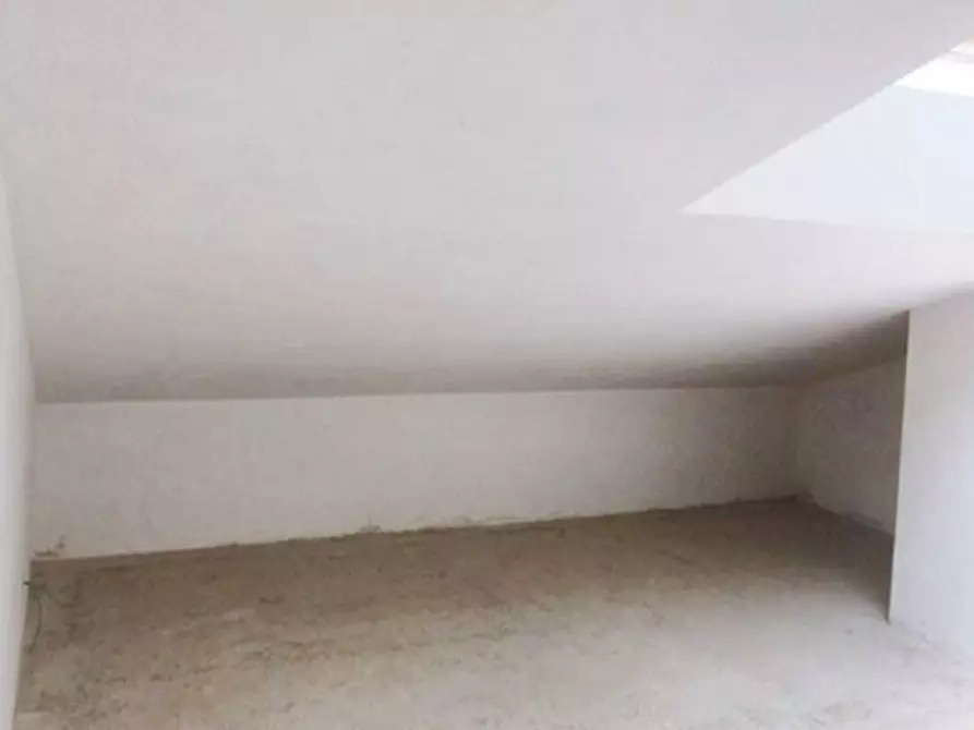 Immagine 14 di Villetta a schiera in vendita  in Via Acquaviva delle Fonti, N. 44 a Roma