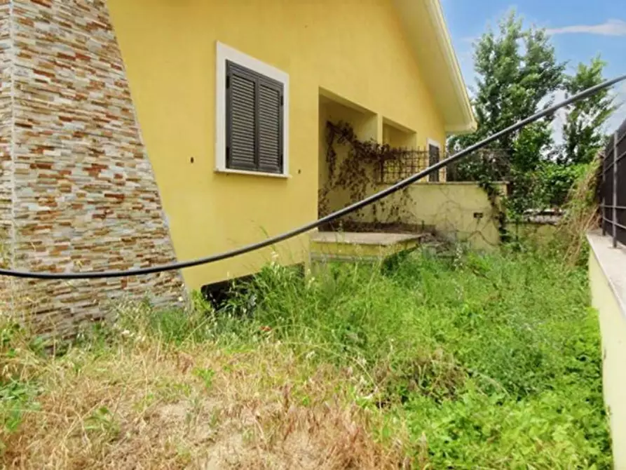 Immagine 16 di Villetta a schiera in vendita  in Via Acquaviva delle Fonti, N. 46 a Roma