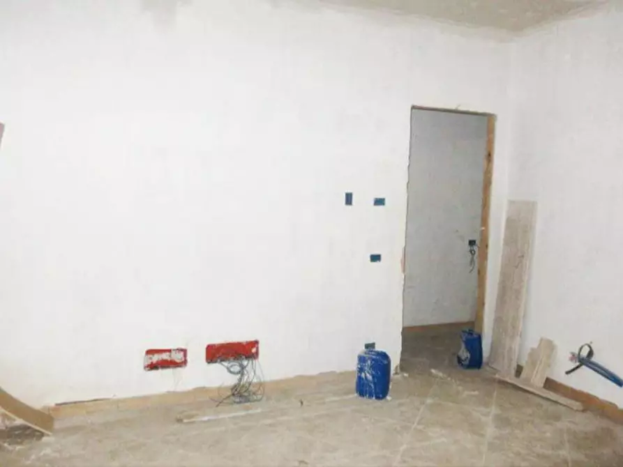 Immagine 20 di Villetta a schiera in vendita  in Via Acquaviva delle Fonti, N. 46 a Roma