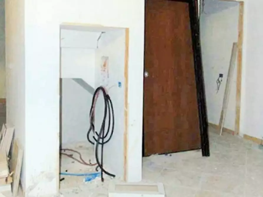 Immagine 23 di Villetta a schiera in vendita  in Via Acquaviva delle Fonti, N. 46 a Roma