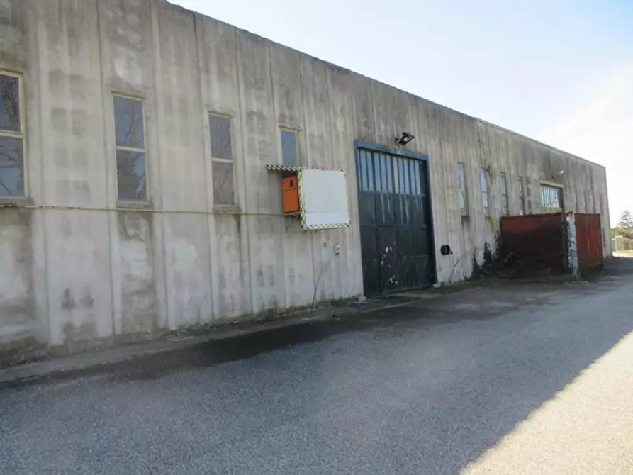 Immagine 3 di Capannone industriale in vendita  in Via Tuscanese, N. snc a Viterbo