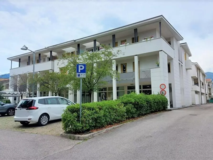 Immagine 24 di Negozio in vendita  in Viale Roma, N. 30G e 28 a Schio