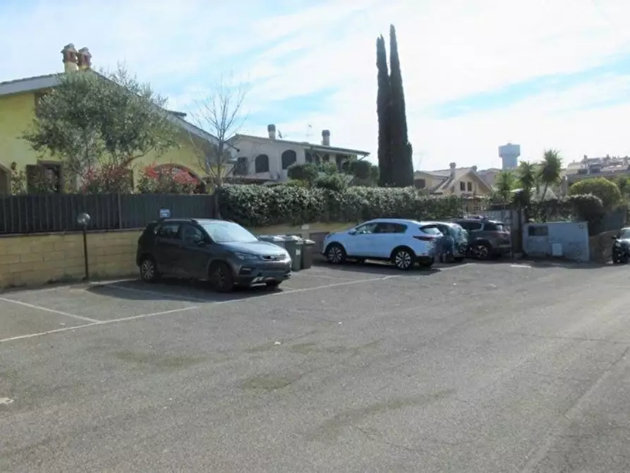 Immagine 8 di Posto auto in vendita  in Via Vallinfreda, N. 36 a Guidonia Montecelio