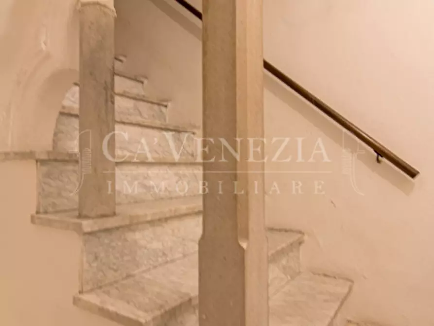 Immagine 12 di Appartamento in vendita  a Venezia