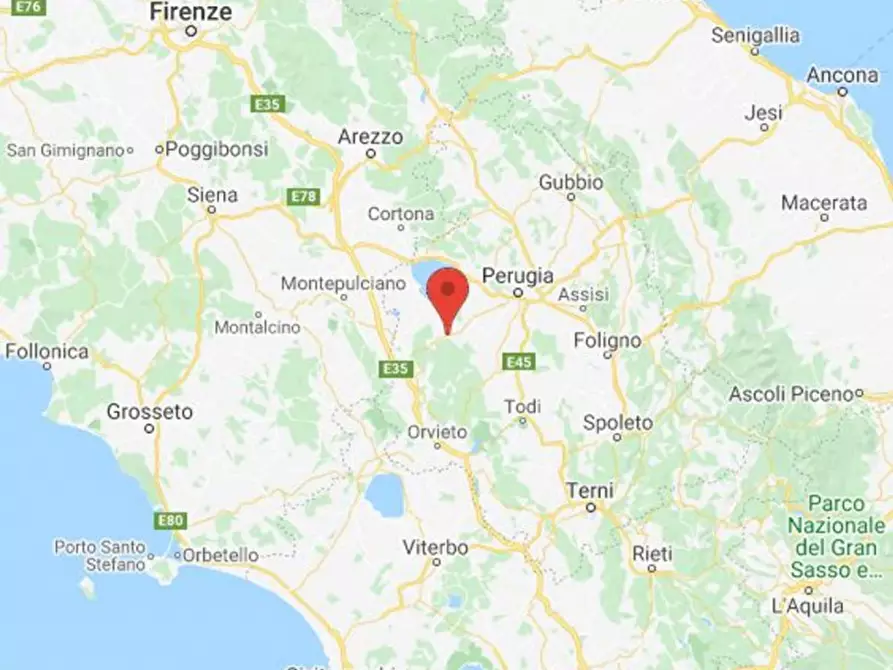 Immagine 14 di Posto auto in vendita  in viale della Resistenza, N. snc a Panicale