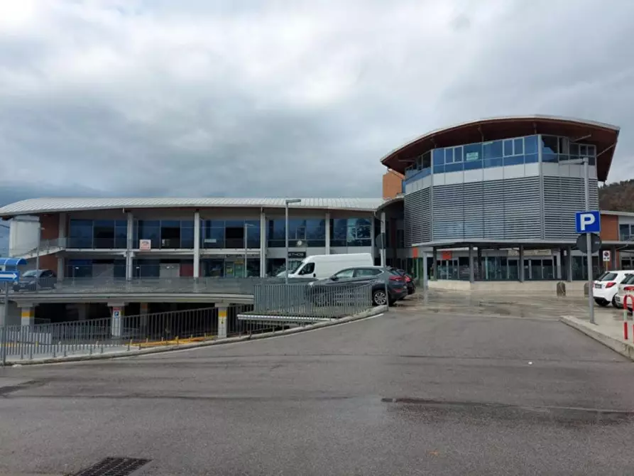 Immagine 4 di Cantina in vendita  in Via Flaminia, N. snc a Gualdo Tadino