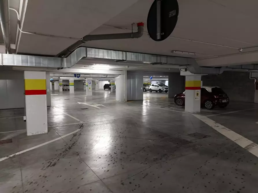 Immagine 6 di Cantina in vendita  in Via Flaminia, N. snc a Gualdo Tadino