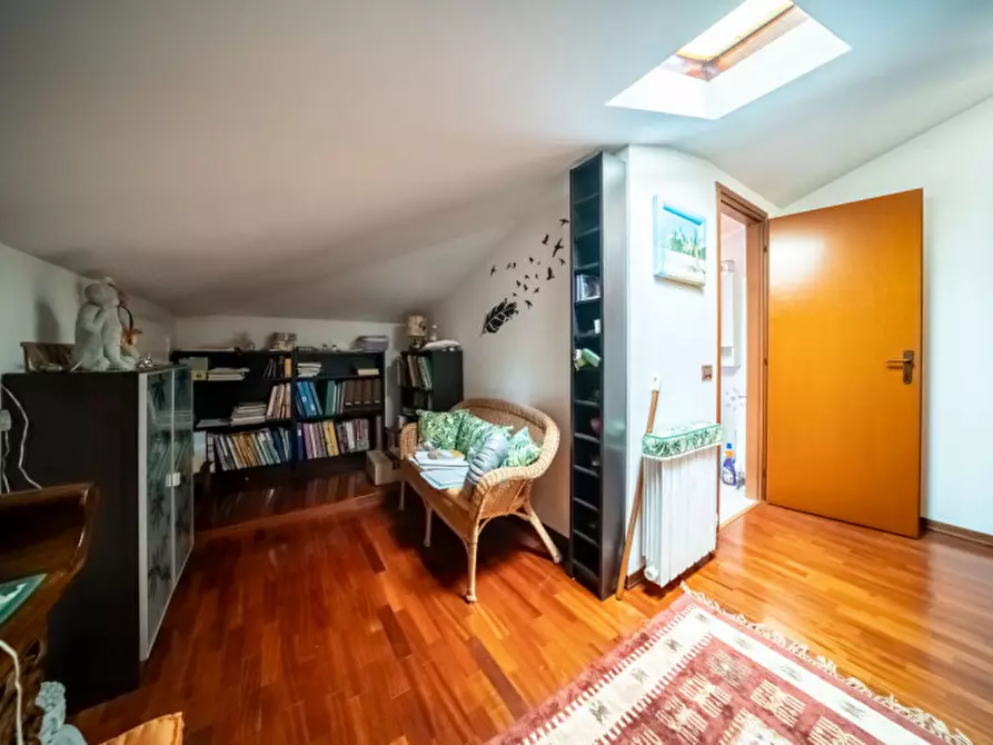 Immagine 17 di Attico in vendita  in Via Passo Buole a Noceto