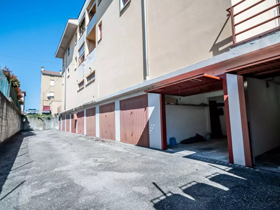 Immagine 26 di Attico in vendita  in Via Passo Buole a Noceto