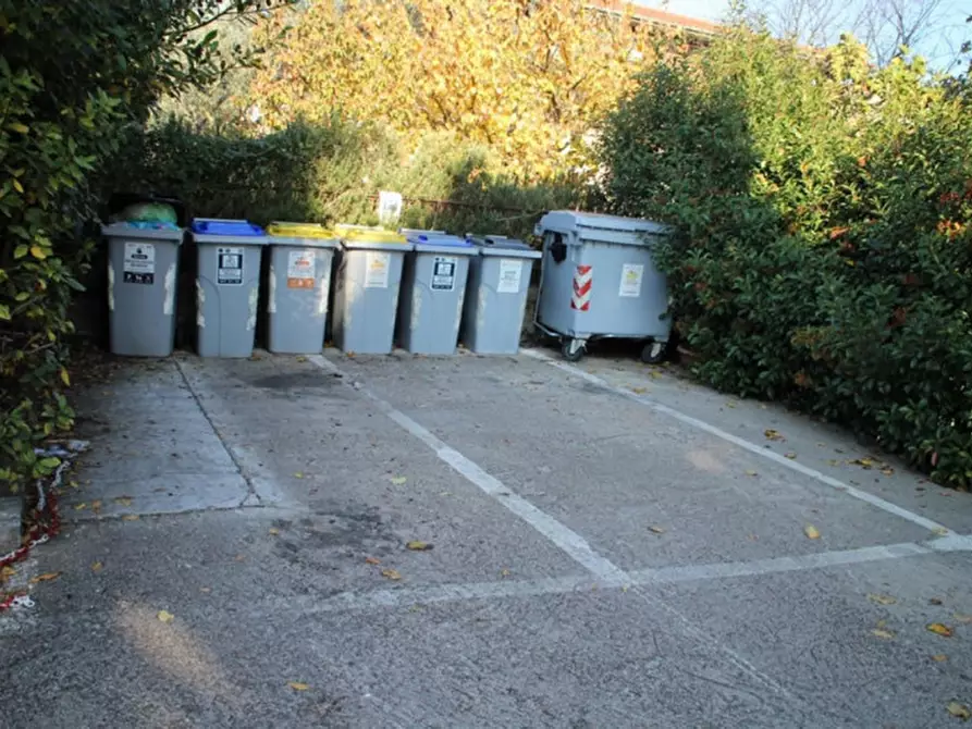 Immagine 10 di Capannone industriale in vendita  in via Tiberina, N. 51 a Todi