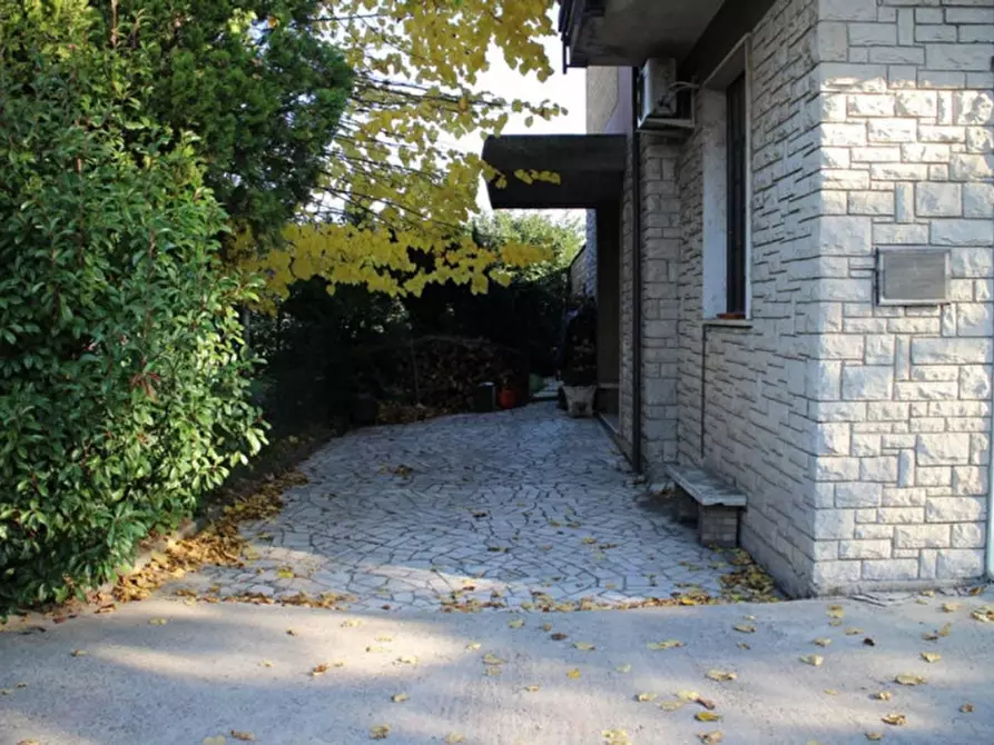 Immagine 11 di Capannone industriale in vendita  in via Tiberina, N. 51 a Todi