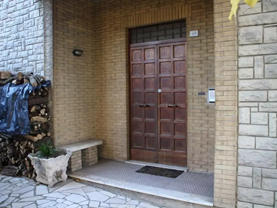 Immagine 12 di Capannone industriale in vendita  in via Tiberina, N. 51 a Todi