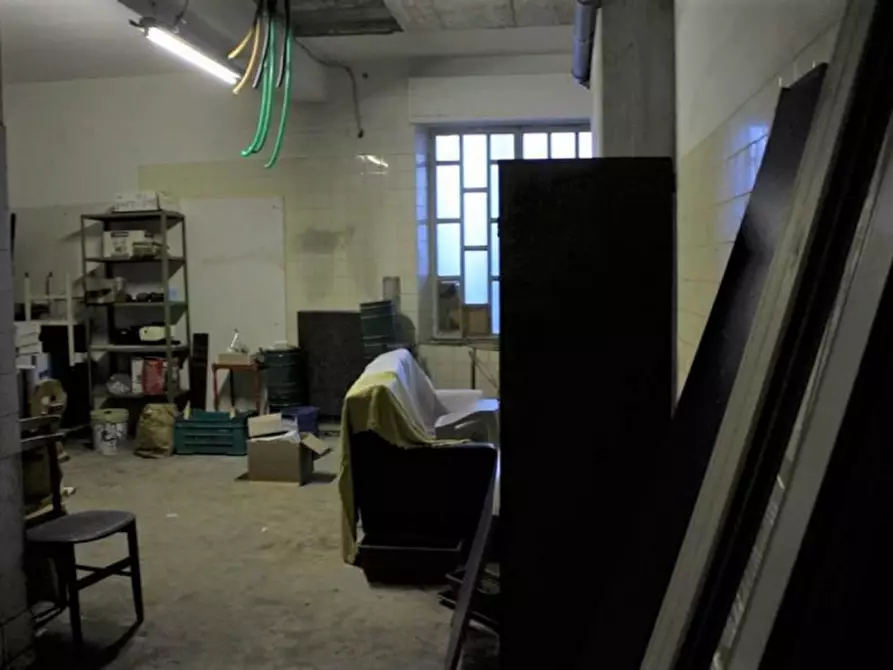 Immagine 26 di Capannone industriale in vendita  in via Tiberina, N. 51 a Todi