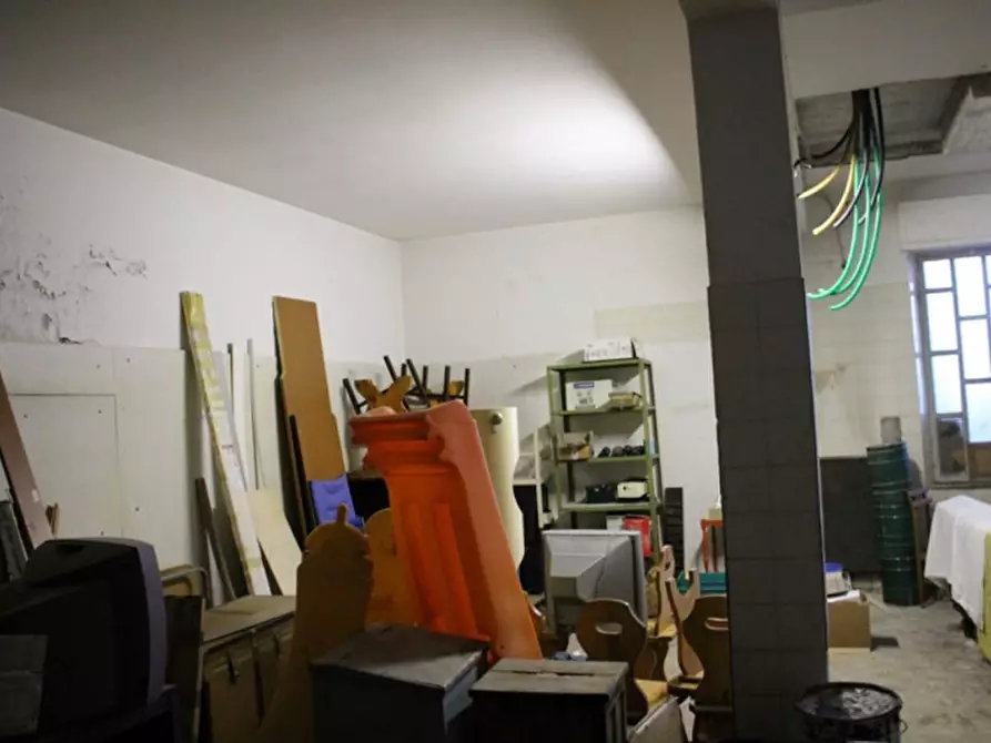 Immagine 27 di Capannone industriale in vendita  in via Tiberina, N. 51 a Todi