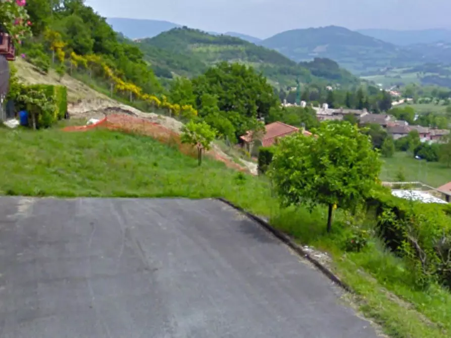 Immagine 5 di Terreno in vendita  in Via Macario Muzio, N. snc a Muccia