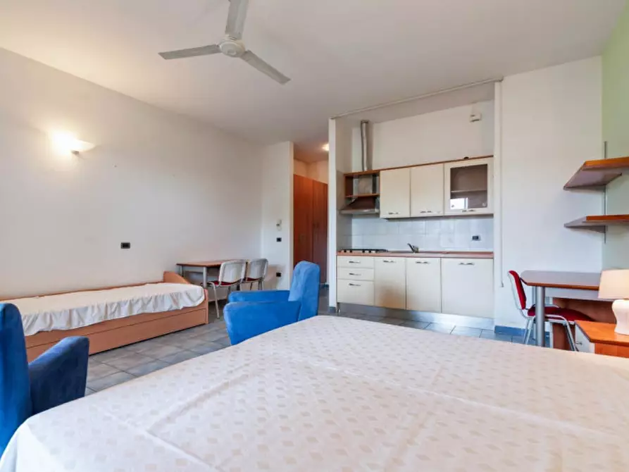 Immagine 11 di Appartamento in vendita  in Via Montenegro, N. 181 a Lizzanello