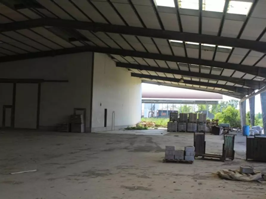 Immagine 24 di Capannone industriale in vendita  in Via Enrico Mattei, N. 91 a Asciano