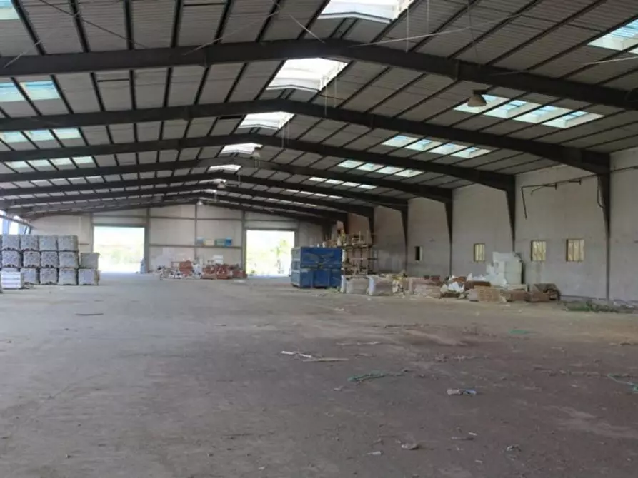 Immagine 25 di Capannone industriale in vendita  in Via Enrico Mattei, N. 91 a Asciano