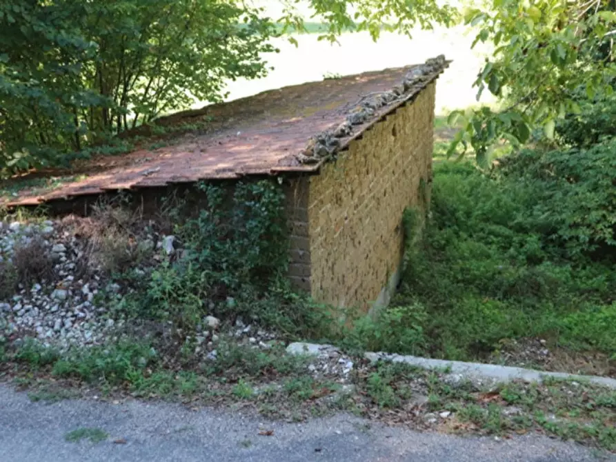 Immagine 18 di Magazzino in vendita  in Località Nasciolo a Arrone