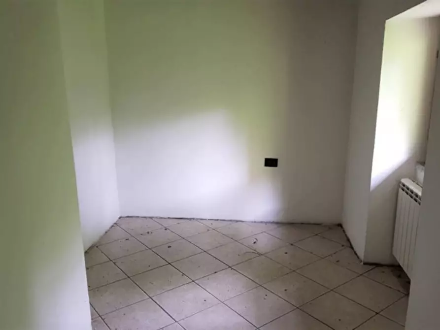 Immagine 5 di Appartamento in vendita  in Località Castello, N. 7 a Laino