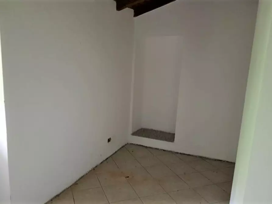 Immagine 9 di Appartamento in vendita  in Località Castello, N. 7 a Laino